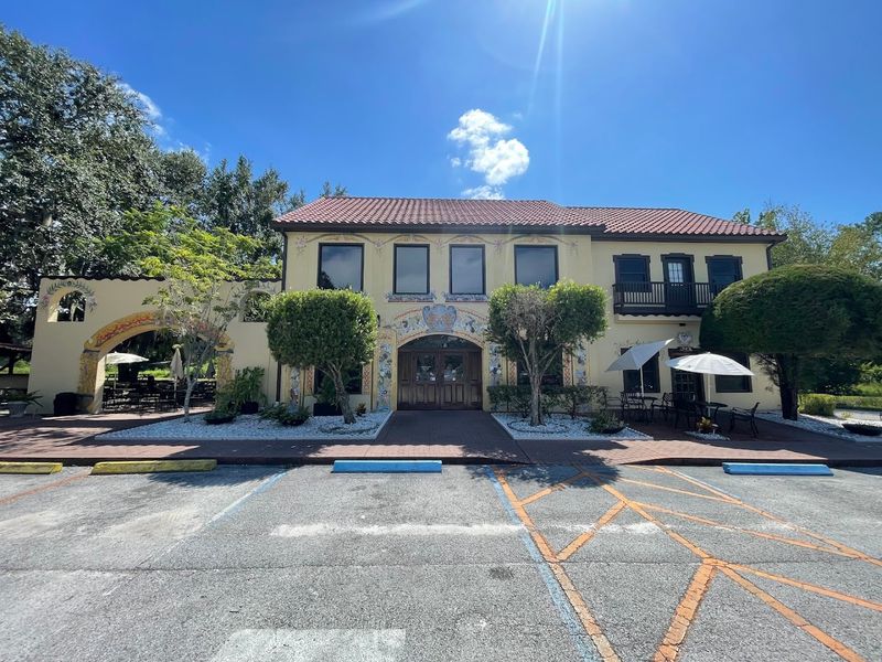 10 Florida Bakery Counters Where Everything Disappears Before Noon 4 Yalaha Bakery - Yalaha, Florida