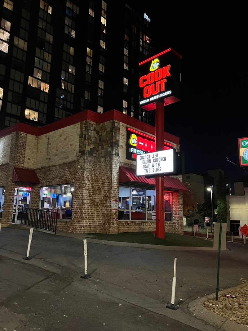 10 Tennessee Late-Night Eats Locals Count On When the Evening Runs Long 2 Cook Out - Nashville, Tennessee
