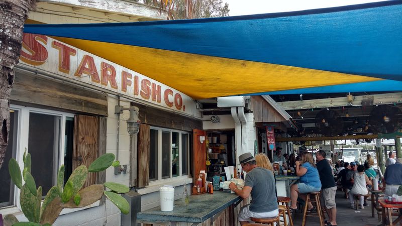 12 Hidden Seafood Spots in Florida Serving Amazing Dishes 2 Star Fish Company - Cortez, Florida