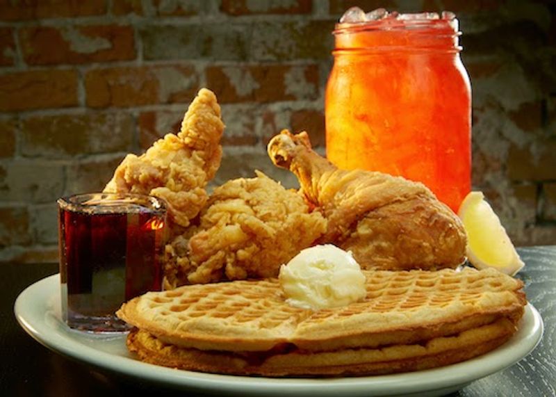 13 Arizona Restaurants Known For Their Mouthwatering Fried Chicken 2 Lo-Lo's Chicken & Waffles - Phoenix, Arizona
