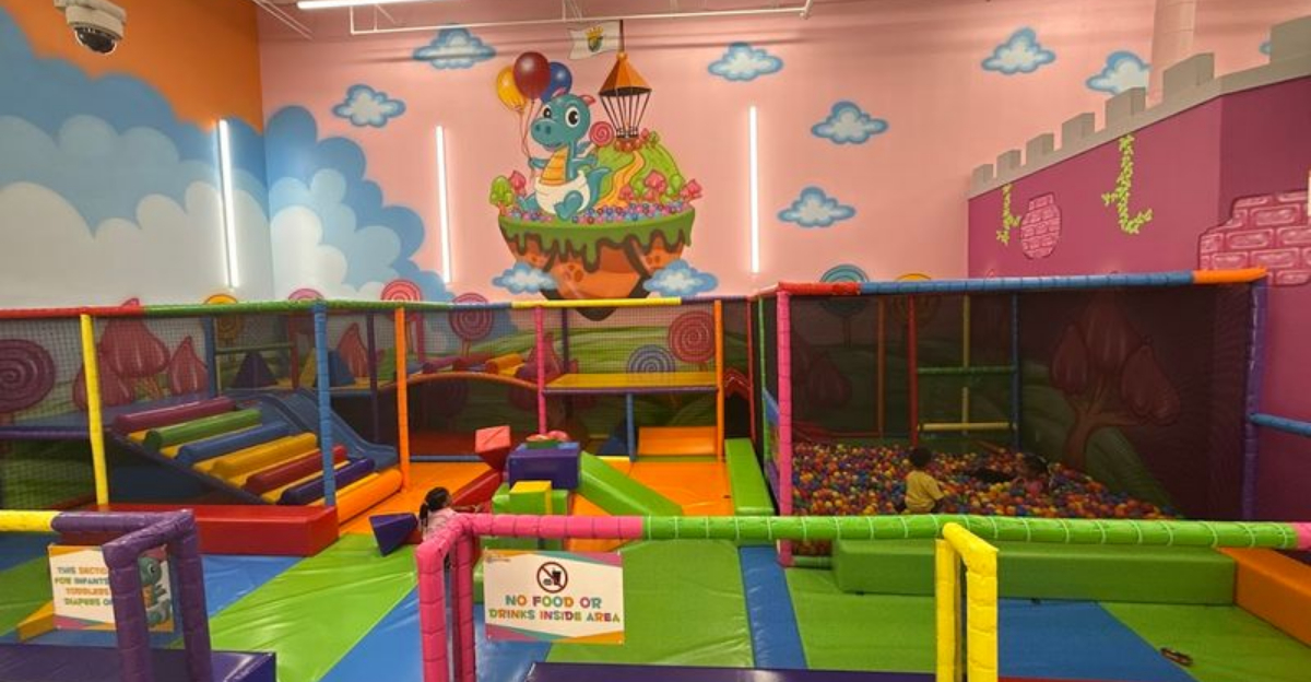 13 Florida Indoor Playgrounds That Are Absolutely Worth the Trip