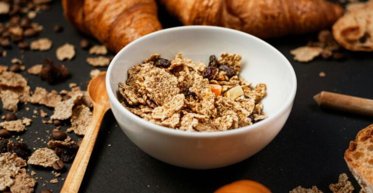 20 Foods That People Often Eat More Than They Plan To