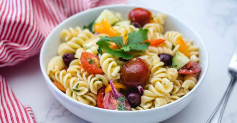 21 Foods People Call “Gross” Right Up Until the Plate Hits the Table