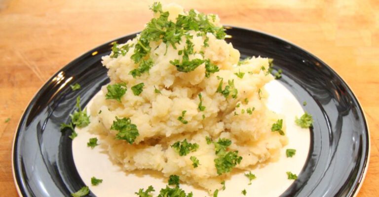 21 Foods People Rarely Think About – But Eat All the Time