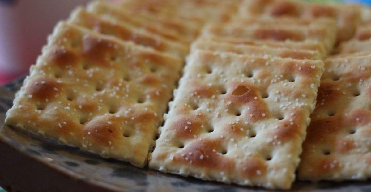 21 “Grandpa” snacks that still beat modern ones – plus 5 more old-school bites worth bringing back