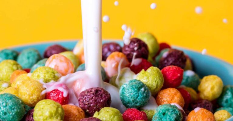 22 Foods People Pretend They’ve “Outgrown” – Then Eat Like Kids Again