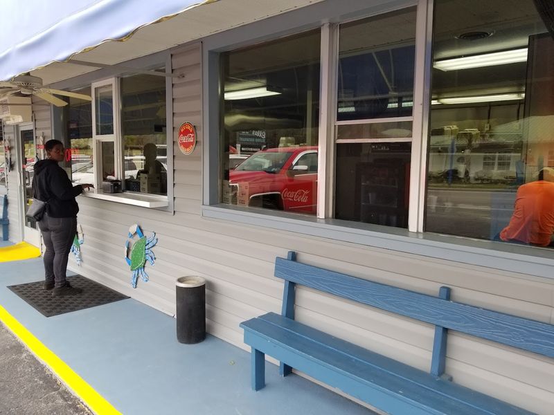 A Diner-Style Atmosphere Full of Genuine Character