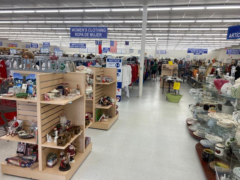 Sale Days and Special Discounts That Thrifters Dream About