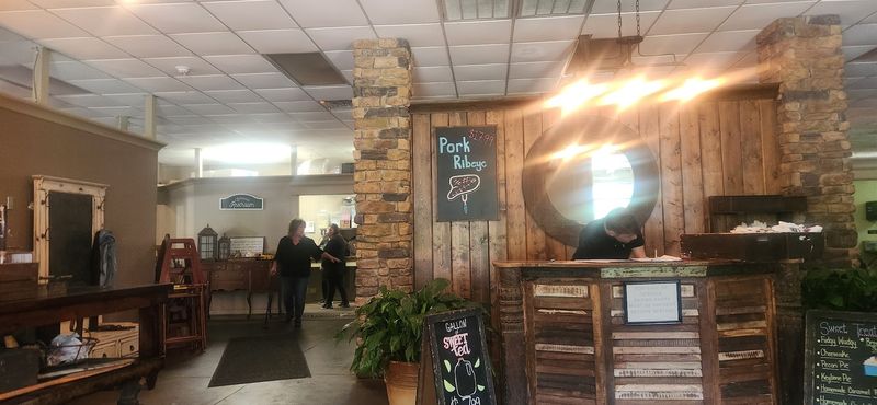 Friendly Staff and Fast Service That Keep People Returning