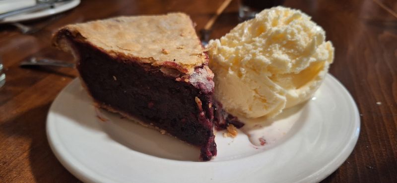 Locals say this California family-run restaurant has the best homemade pies around 3 Ollalieberry Pie That Keeps People Talking