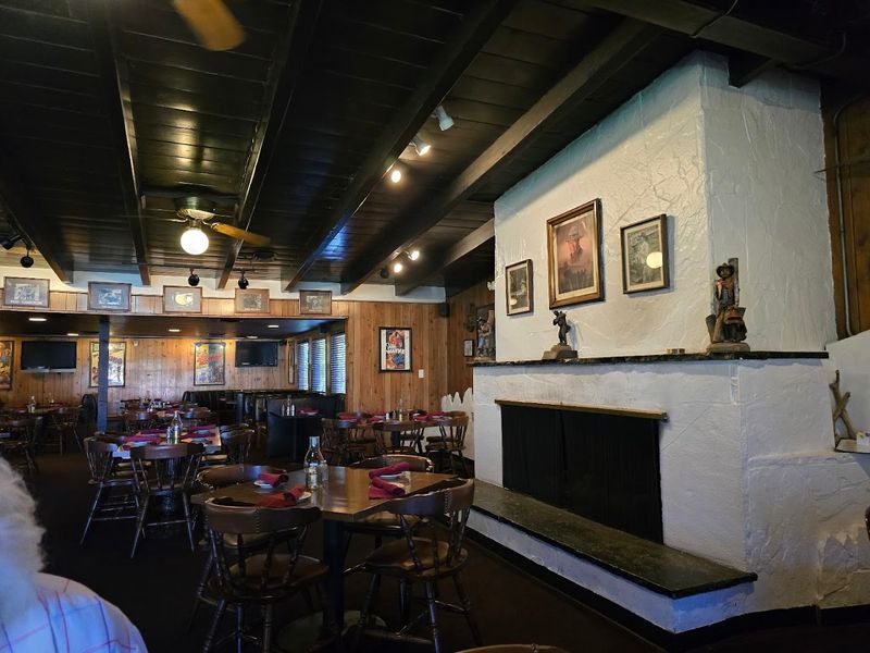 Old-School Western Atmosphere You Can Feel