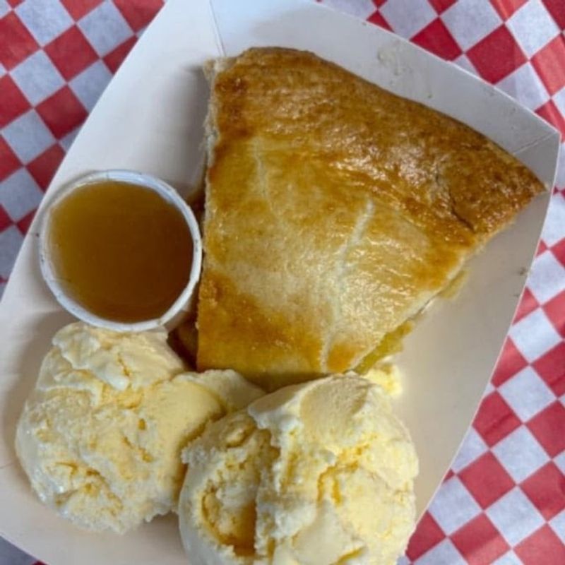 Homemade Apple Pie That Steals the Show