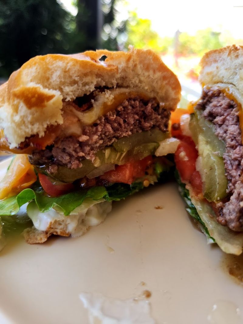 Freshly Ground Burgers That Actually Taste Like Burgers