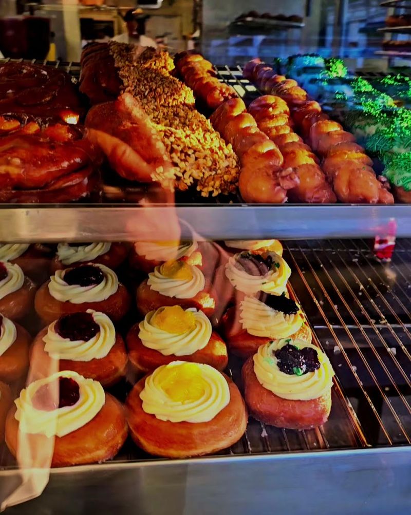 Cream Cheese and Lemon Donut: A Hidden Gem