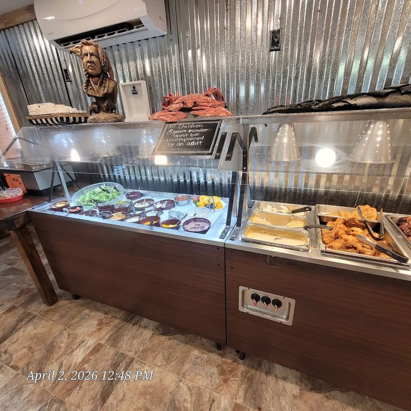 This Texas Restaurant Serves A Buffet That's Worth A Road Trip 3 Wednesday's Meatloaf Is Legendary