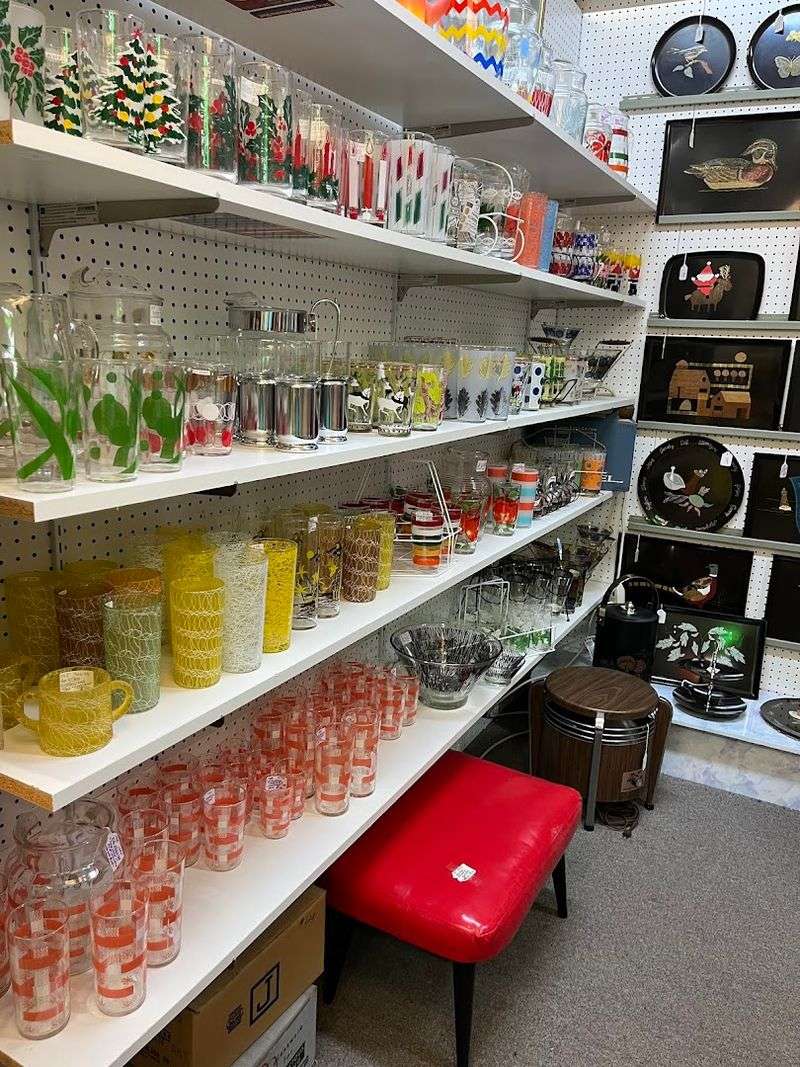 Colorful Glassware Worth Admiring