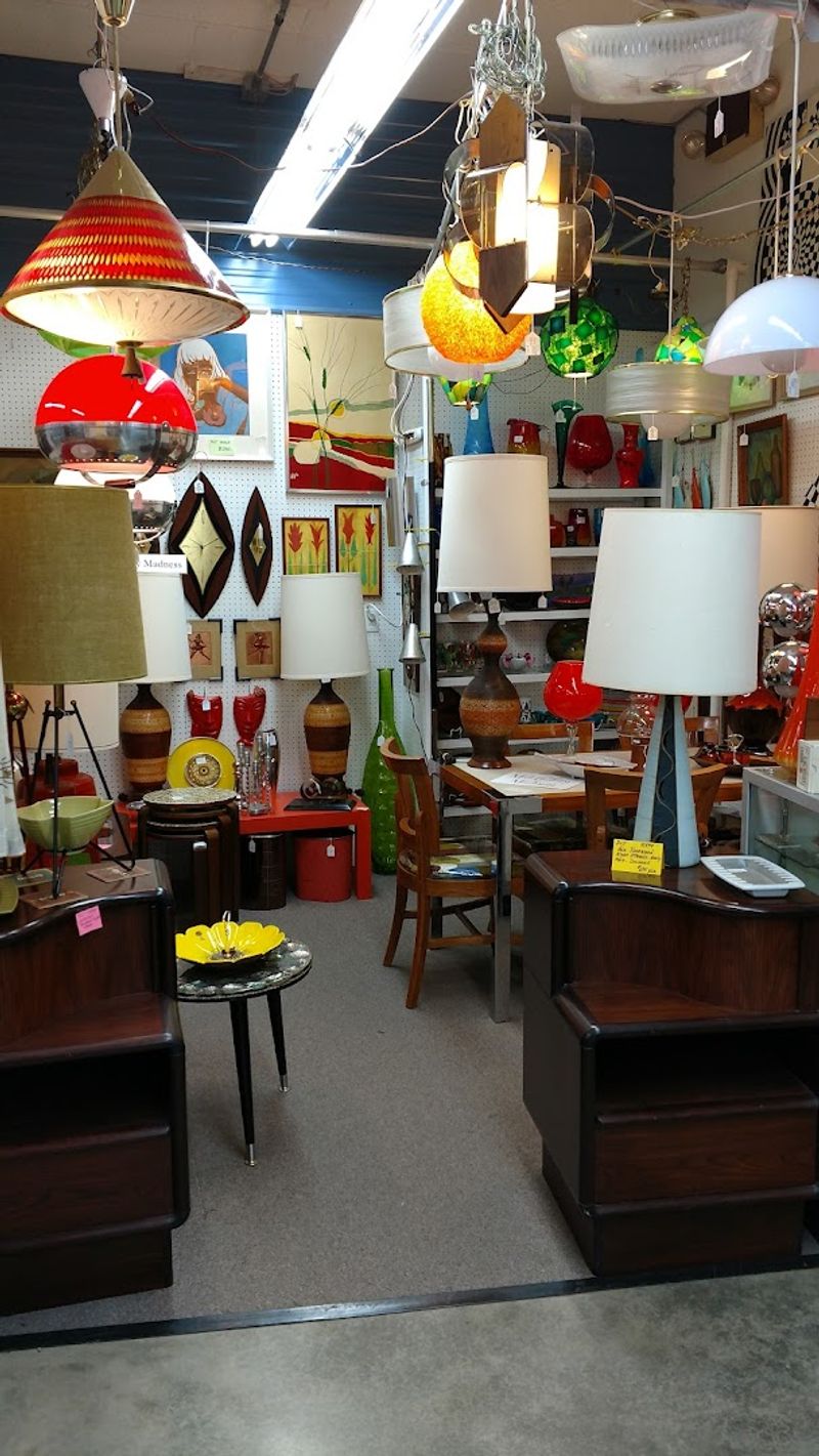 Mid-Century Modern Treasures Worth the Drive