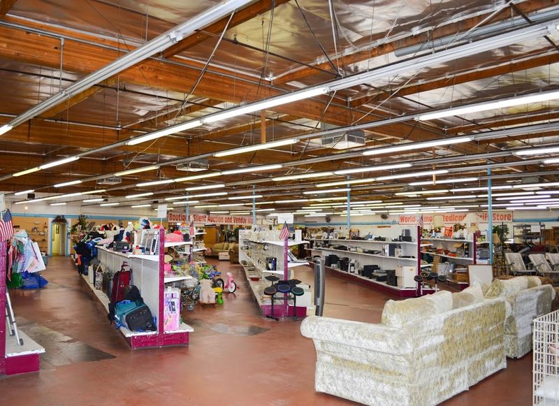 A Massive Store With Room to Roam