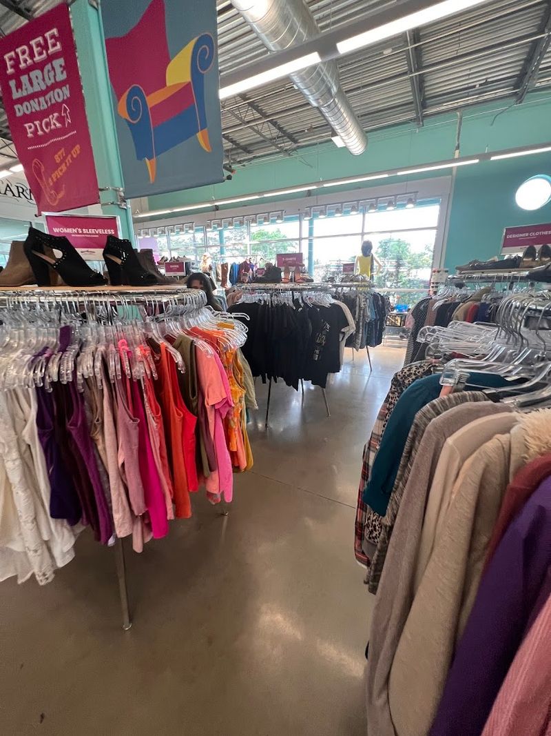 Clothing Organized by Size and Color — A Rare Thrift Win