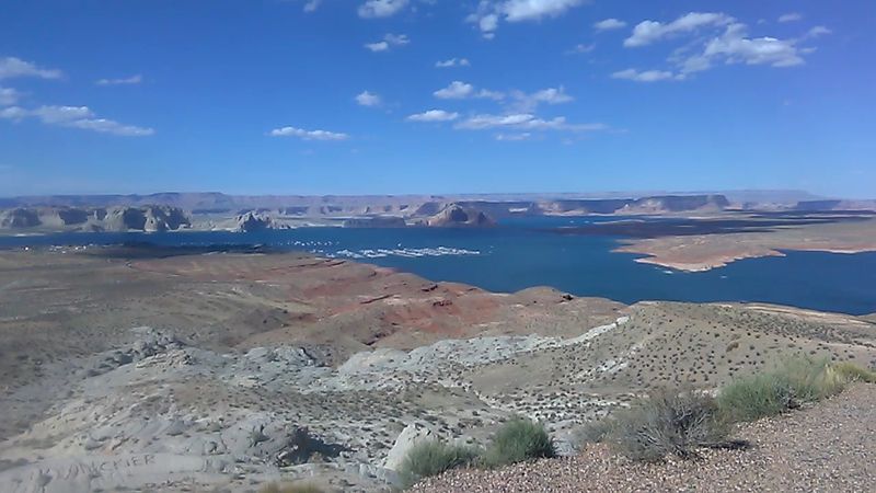 A breathtaking Arizona overlook that looks almost unreal 9 Glen Canyon Dam Views From a Stunning Vantage Point