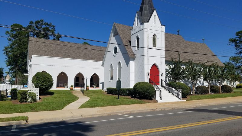 Small-Town Charm With Real Community Roots