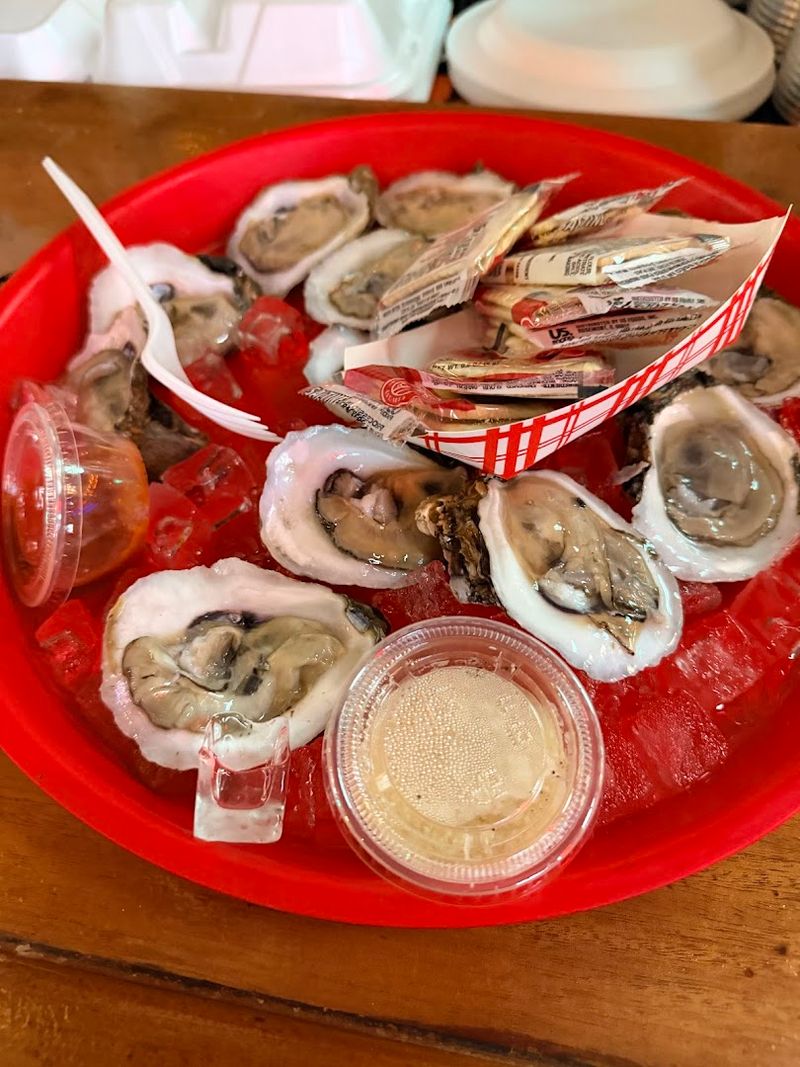 People Drive For Hours To Try The Key Lime Pies At This Simple Florida Restaurant 4 Southern Eats That Punch Way Above Their Weight