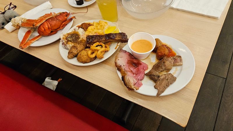 Prime Rib and Ribs for the Non-Seafood Crowd