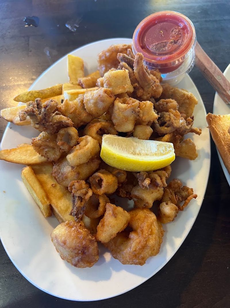 This funky California seafood shack is known for the best fish and chips in America 9 Oysters and Tempura Mushrooms Worth Mentioning