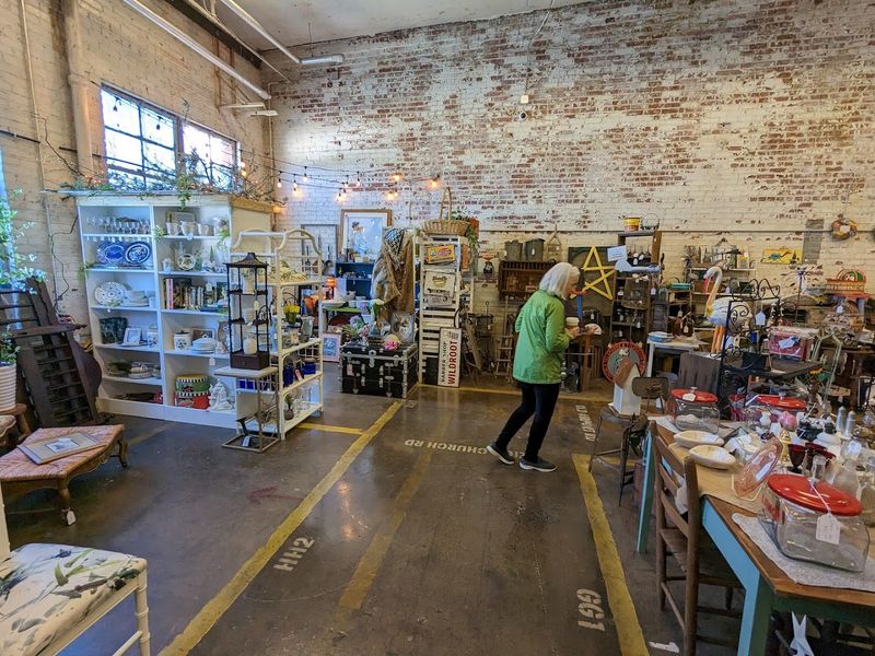 RV-Friendly Parking Through Harvest Host Makes It a Destination Trip