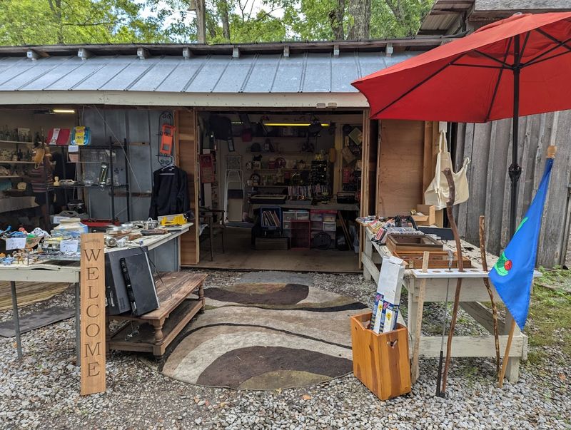 This Massive Flea Market In Tennessee Is Almost Too Good To Be True 11 Friendly Vendors Who Make the Experience Personal