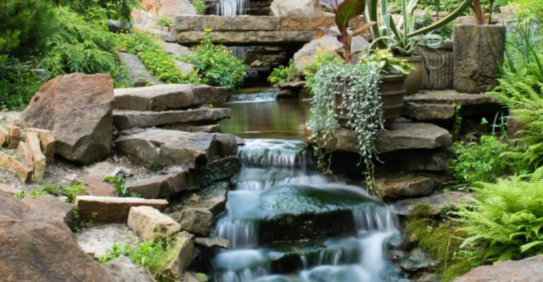 A beautiful 123-acre garden in Ohio with a classic, storybook charm