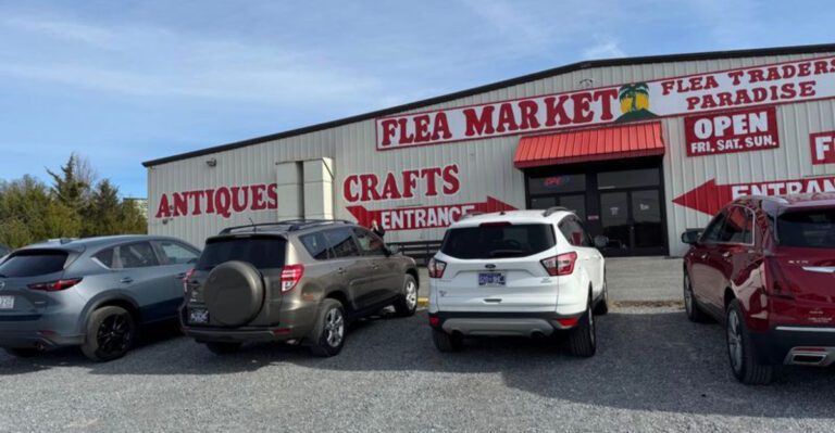 A huge Tennessee flea market where you can fill your cart for just $25
