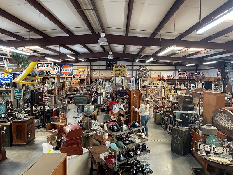 A Massive Space Packed with Treasures