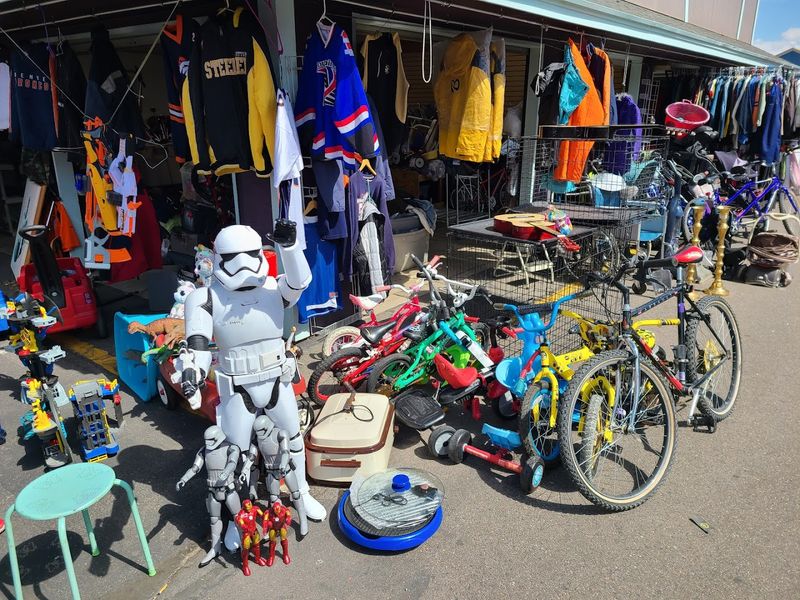 An Enormous Outdoor Shopping Experience