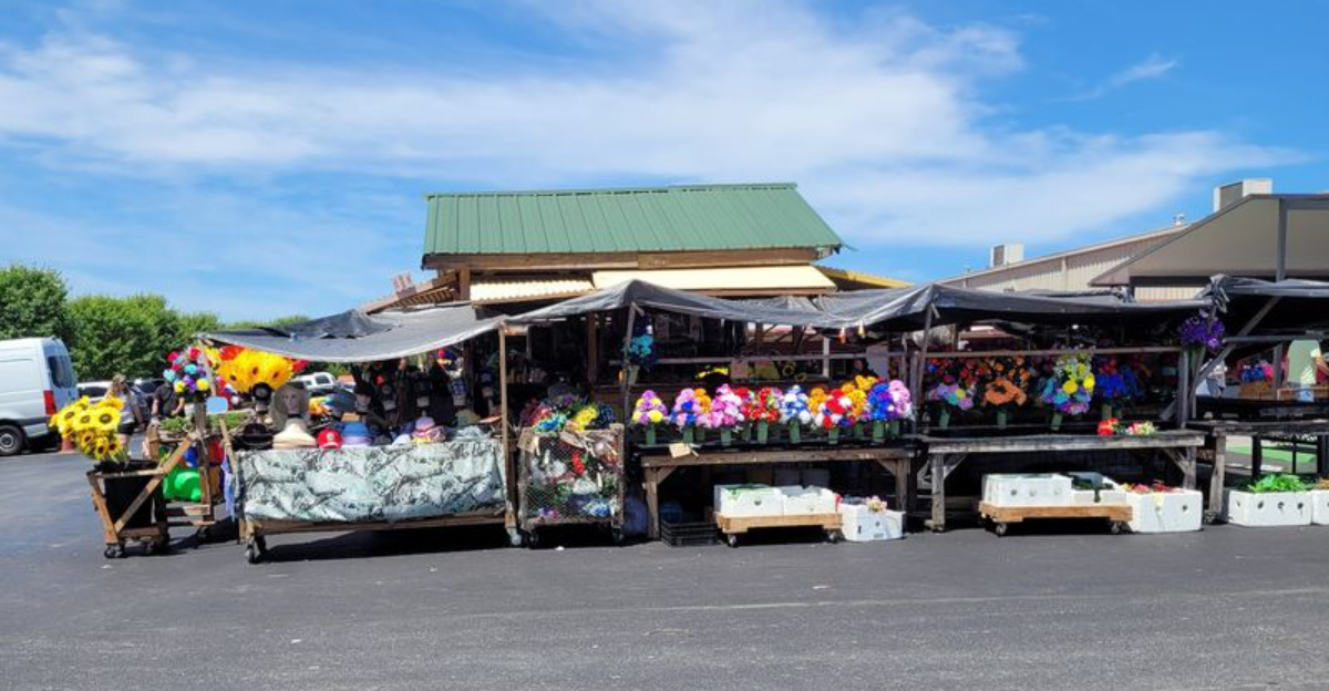A huge flea market in Tennessee that seems too good to be real