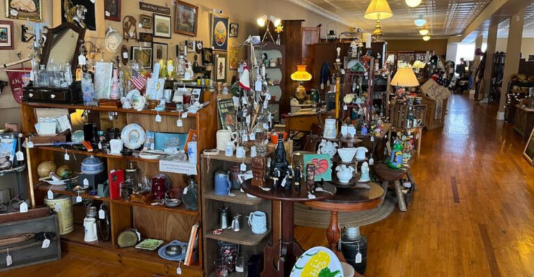 A huge vintage store in Pennsylvania packed with rare and valuable finds