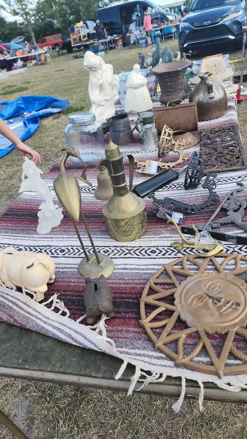 Antiques and Vintage Collectibles That Tell a Story