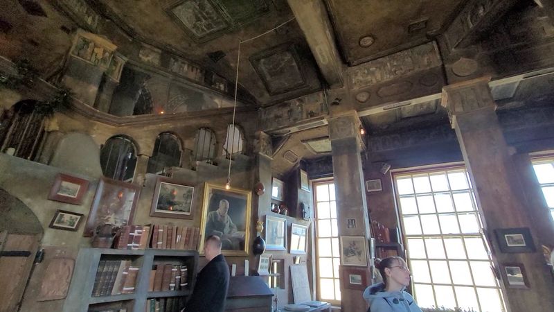 Guided tours that bring the castle to life