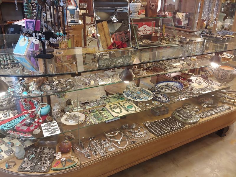 Vintage Jewelry That Tells a Story