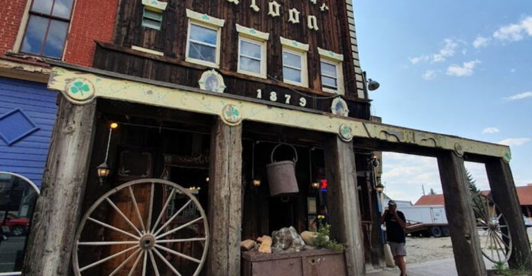 A small Colorado town perfect for a weekend of antique shopping