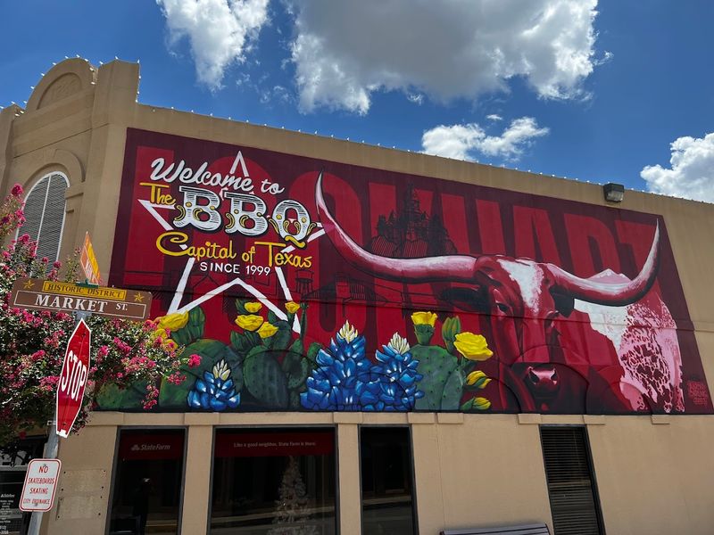 Lockhart's Famous Barbecue Scene
