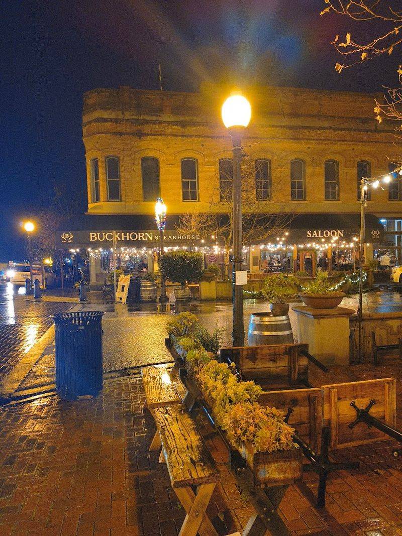 A Historic Setting That Adds to Every Bite