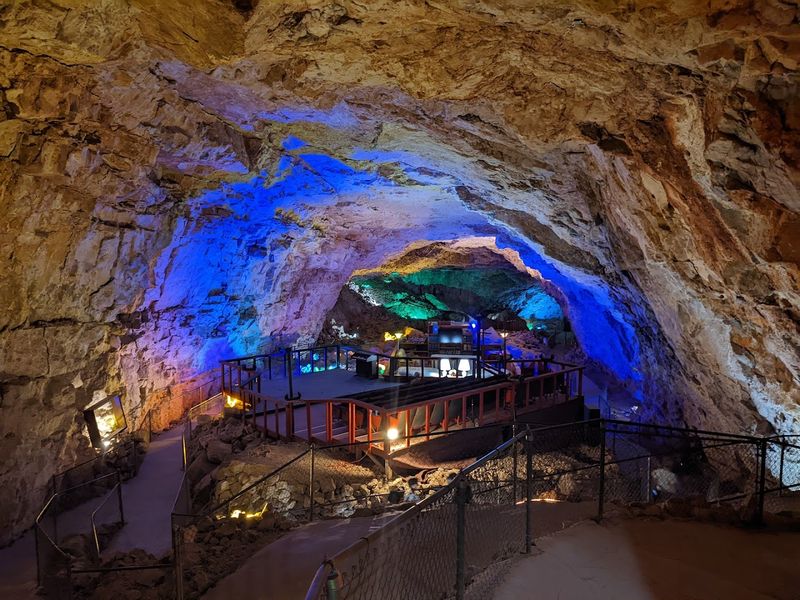 Dining 200 Feet Underground: The Cave Restaurant Experience
