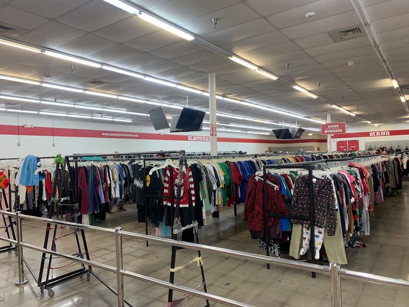 Sustainability and the Eco-Friendly Side of Thrift Shopping