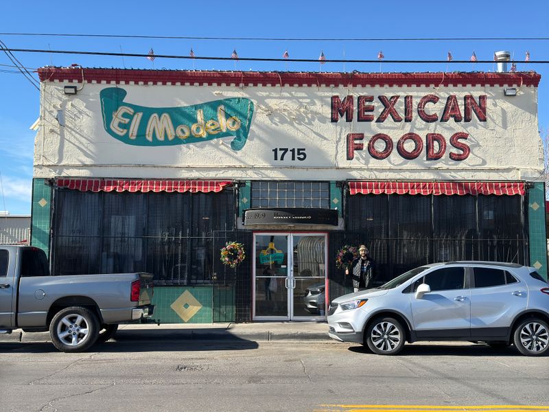 El Modelo Mexican Foods - Albuquerque, New Mexico