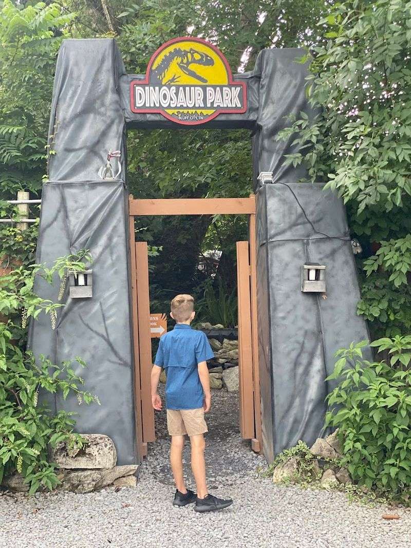 An Honor-System Gift Shop With Adorable Souvenirs