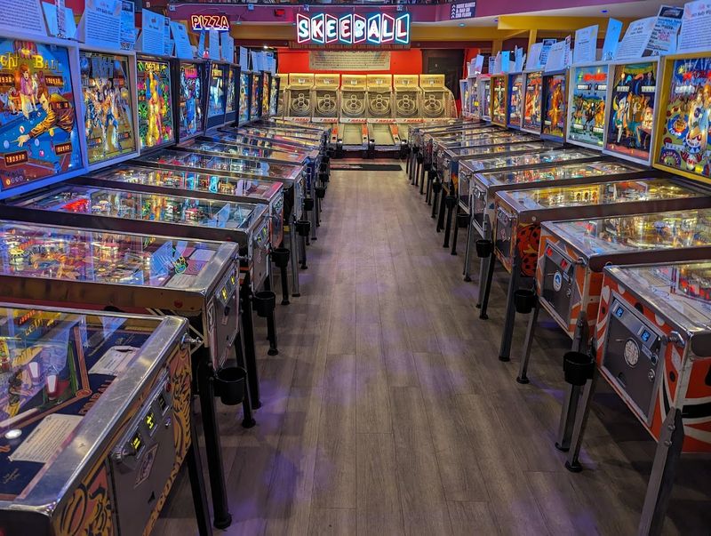 Unlimited Free-Play Pinball Without the Quarter Hunt