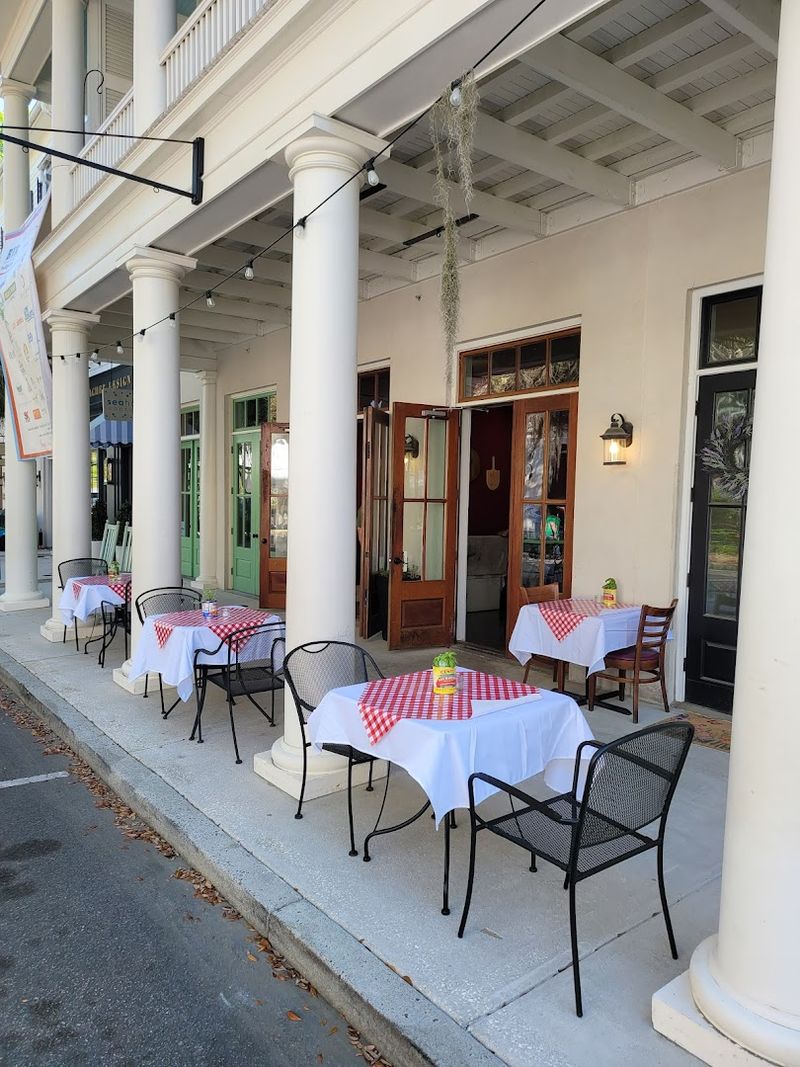 Vintage Kitchenware and Enamelware