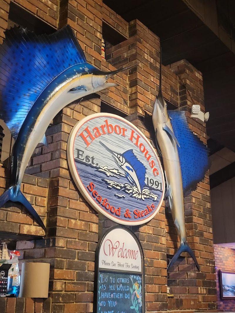 Harbor House Seafood and Steaks - Johnson City, Tennessee