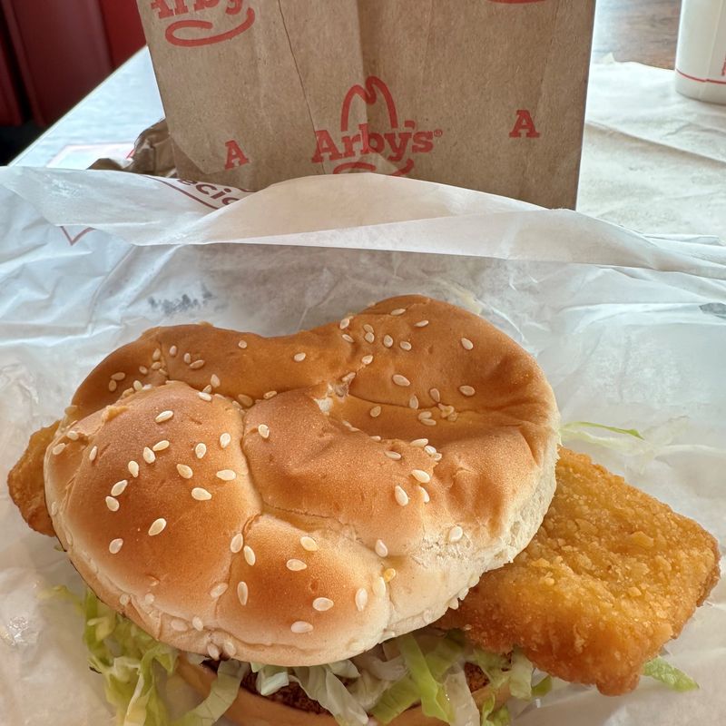 Arby's - Crispy Fish Sandwich